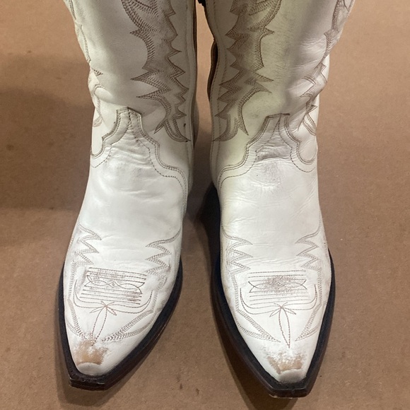 Old Gringo White Heeled Boots - Picture 6 of 16